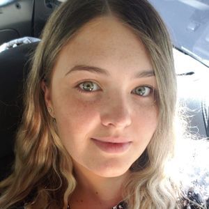 Meet your Posher, Brittney